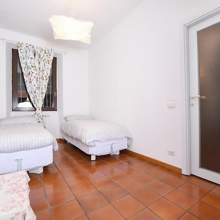 Villa Pinetina B&B Lasnigo Eksteriør bilde