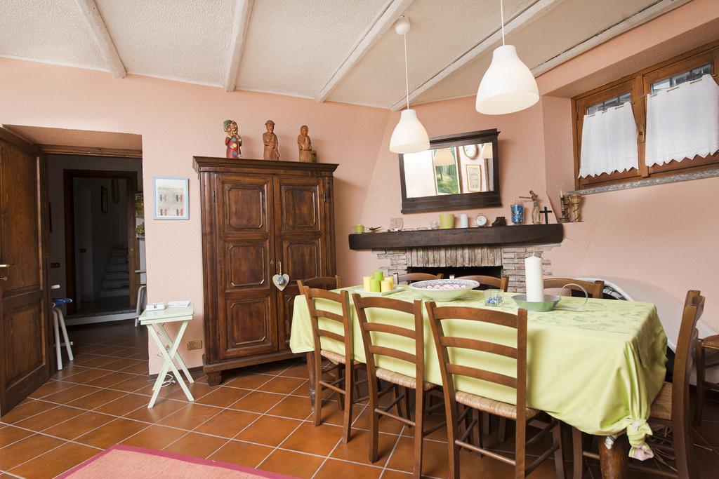 Villa Pinetina B&B Lasnigo Eksteriør bilde